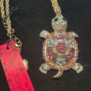 NWT Betsey Johnson Pink Crystal & Rhinestone Necklace